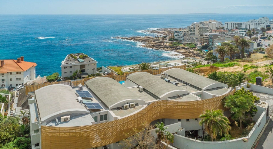 To Let 4 Bedroom Property for Rent in Bantry Bay Western Cape